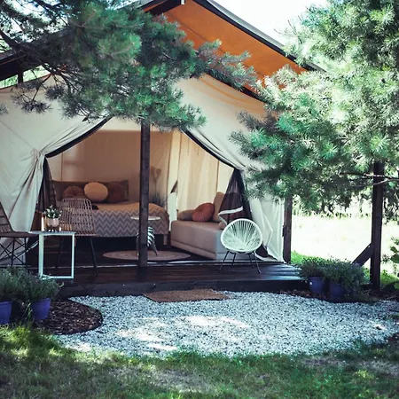 Luxury tent Boho Park Glamping Zawiszyn