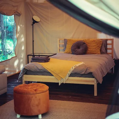 Boho Park Glamping Luxury tent Zawiszyn