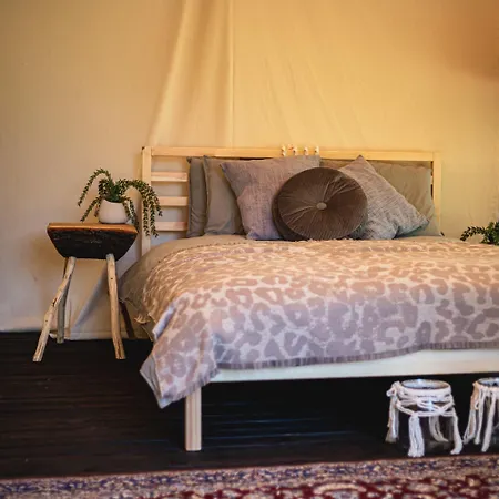 Boho Park Glamping Luxury tent Zawiszyn