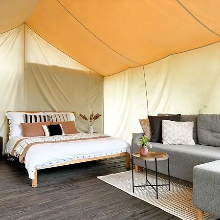 Tente de luxe Boho Park Glamping Zawiszyn