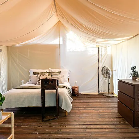 Boho Park Glamping