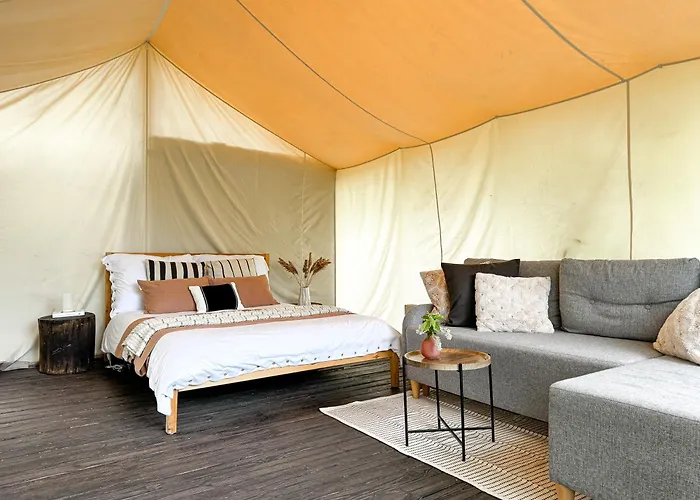 Campismo de Luxo Boho Park Glamping Zawiszyn